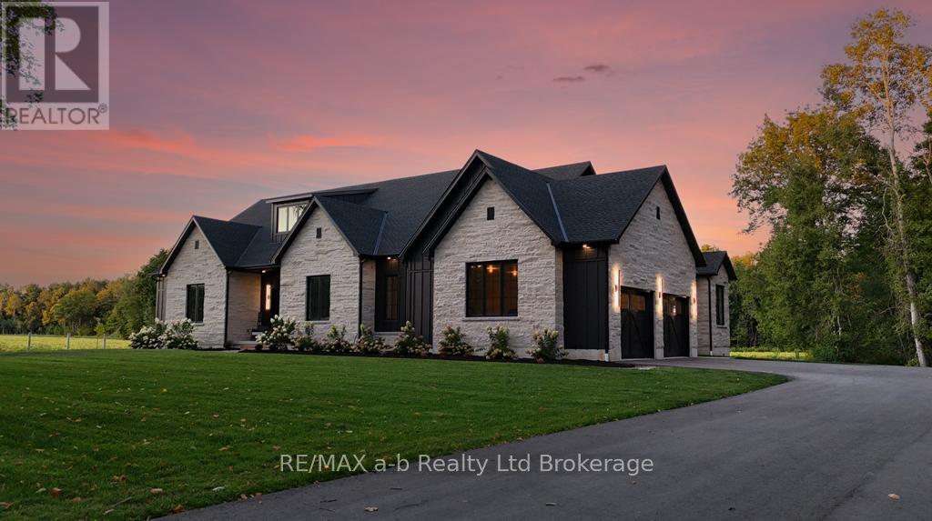 592 CARSON SIDE ROAD, Norfolk