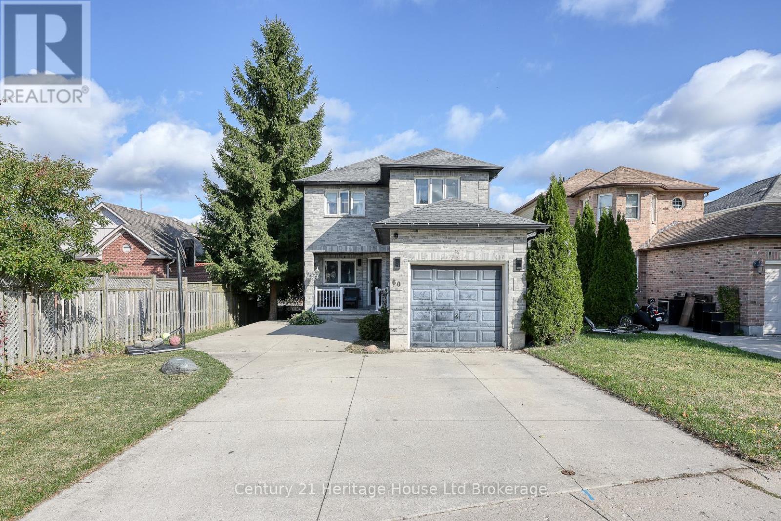 60 CANROBERT STREET, Woodstock (Woodstock - South)