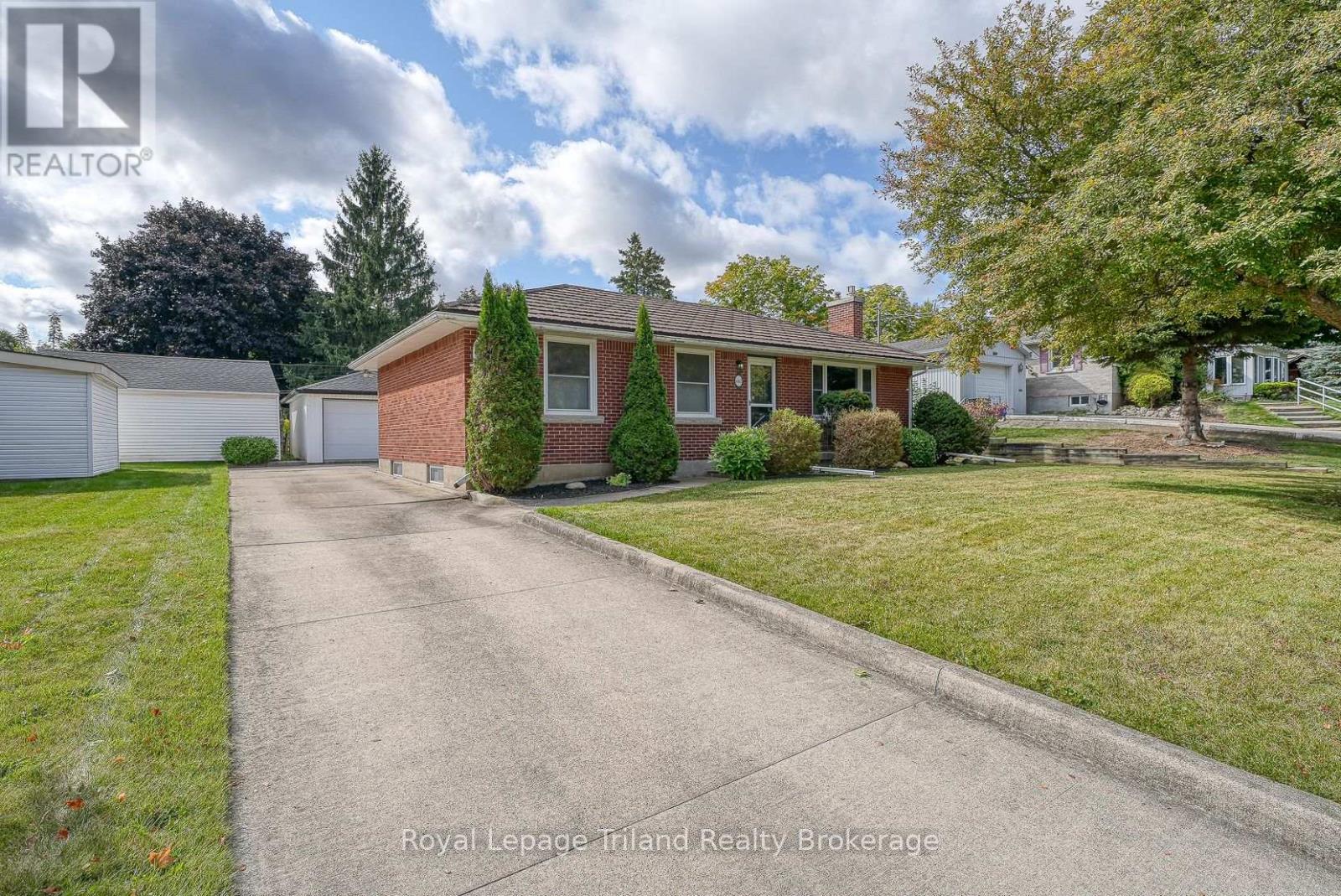 662 GLENCAIRN AVENUE, Woodstock (Woodstock - North)