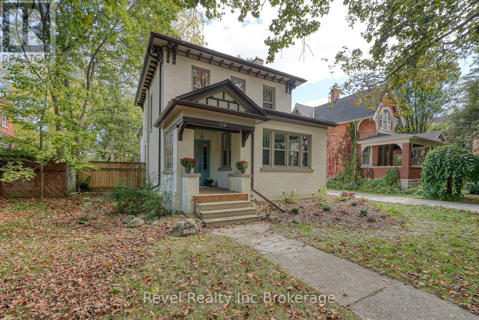 116 VANSITTART AVENUE, Woodstock (Woodstock - North)