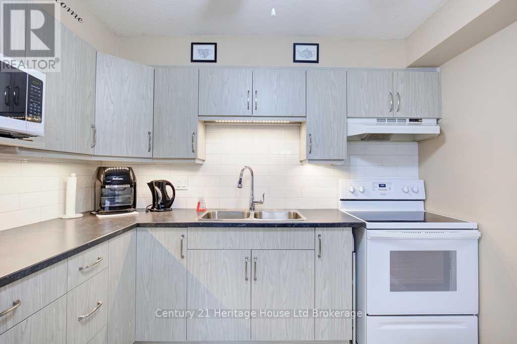 112 - 163 FERGUSON DRIVE, Woodstock (Woodstock - South)