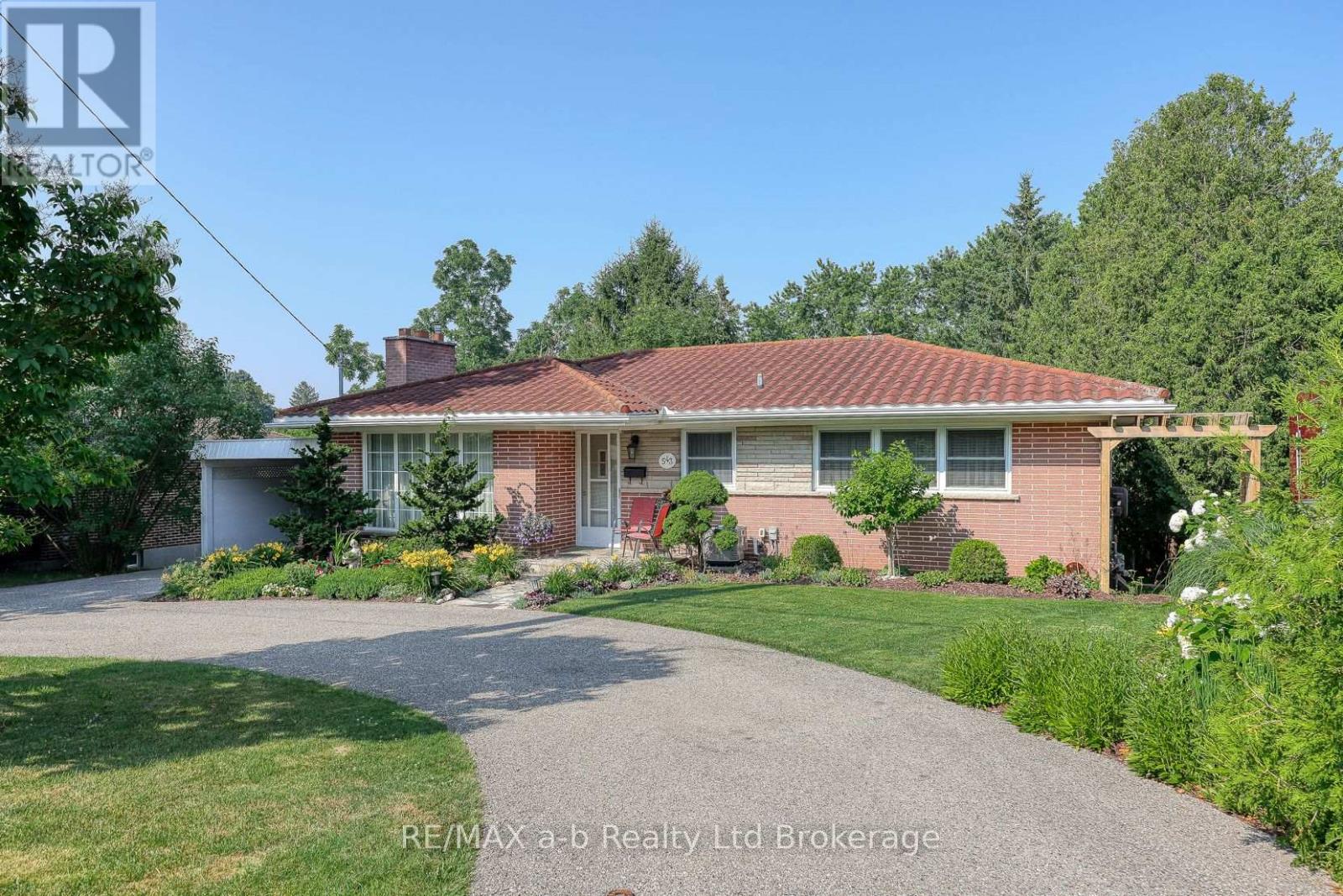 543 HIGHLAND DRIVE, Woodstock (Woodstock - North)