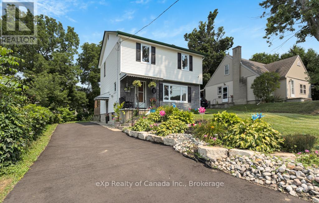 9 OAKWOOD AVENUE, Norfolk (Simcoe)