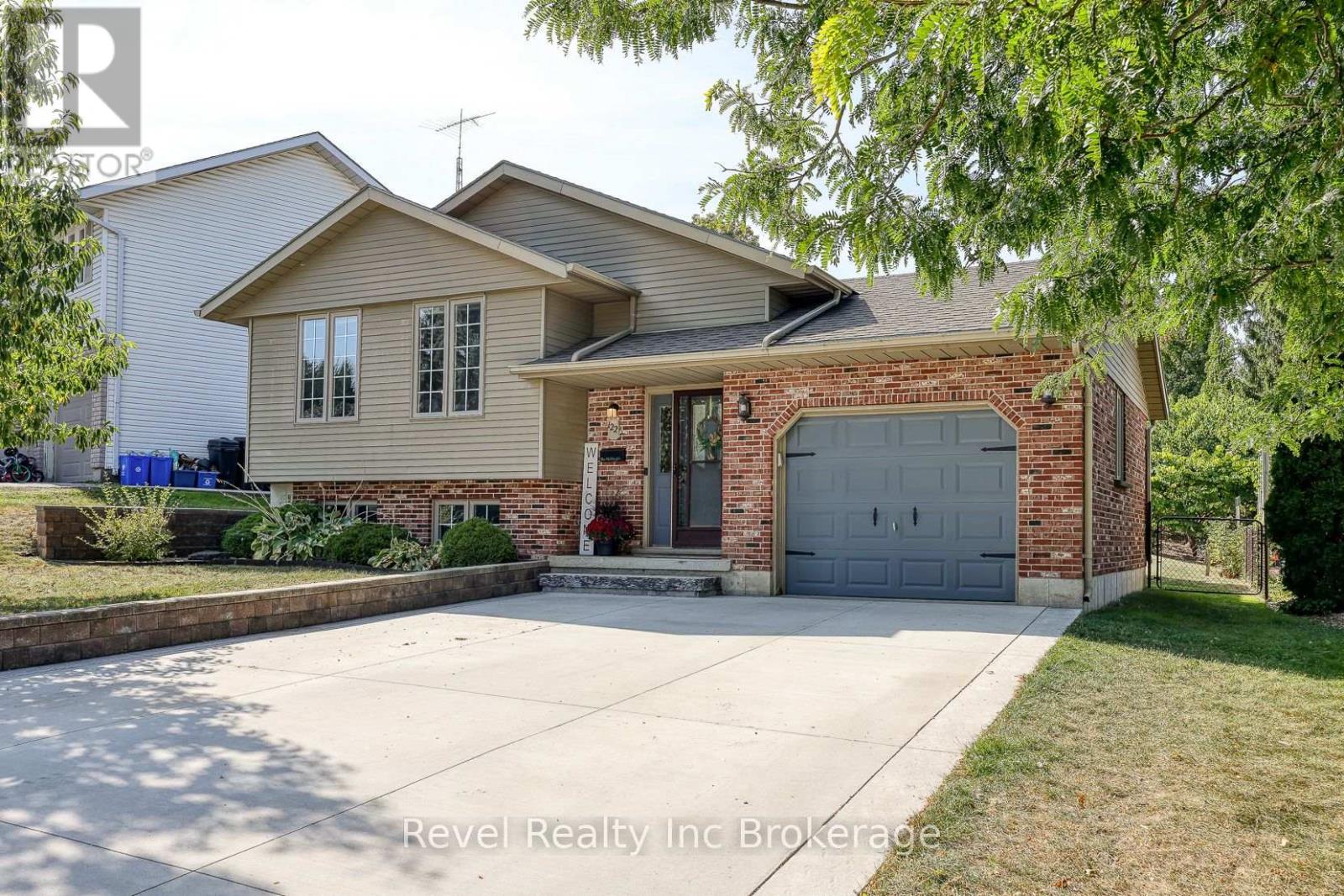 122 HEMLOCK ROAD, Ingersoll (Ingersoll - South)