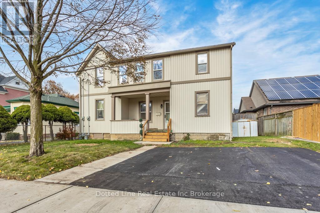 64 FOREST AVENUE, St. Thomas