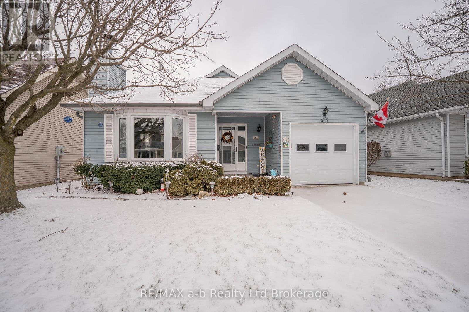 53 HAWKINS CRESCENT, Tillsonburg