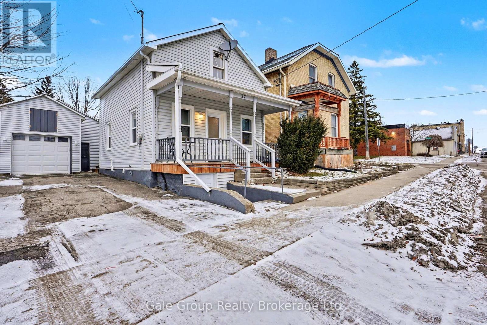 27 OXFORD STREET W, Blandford-Blenheim (Drumbo)