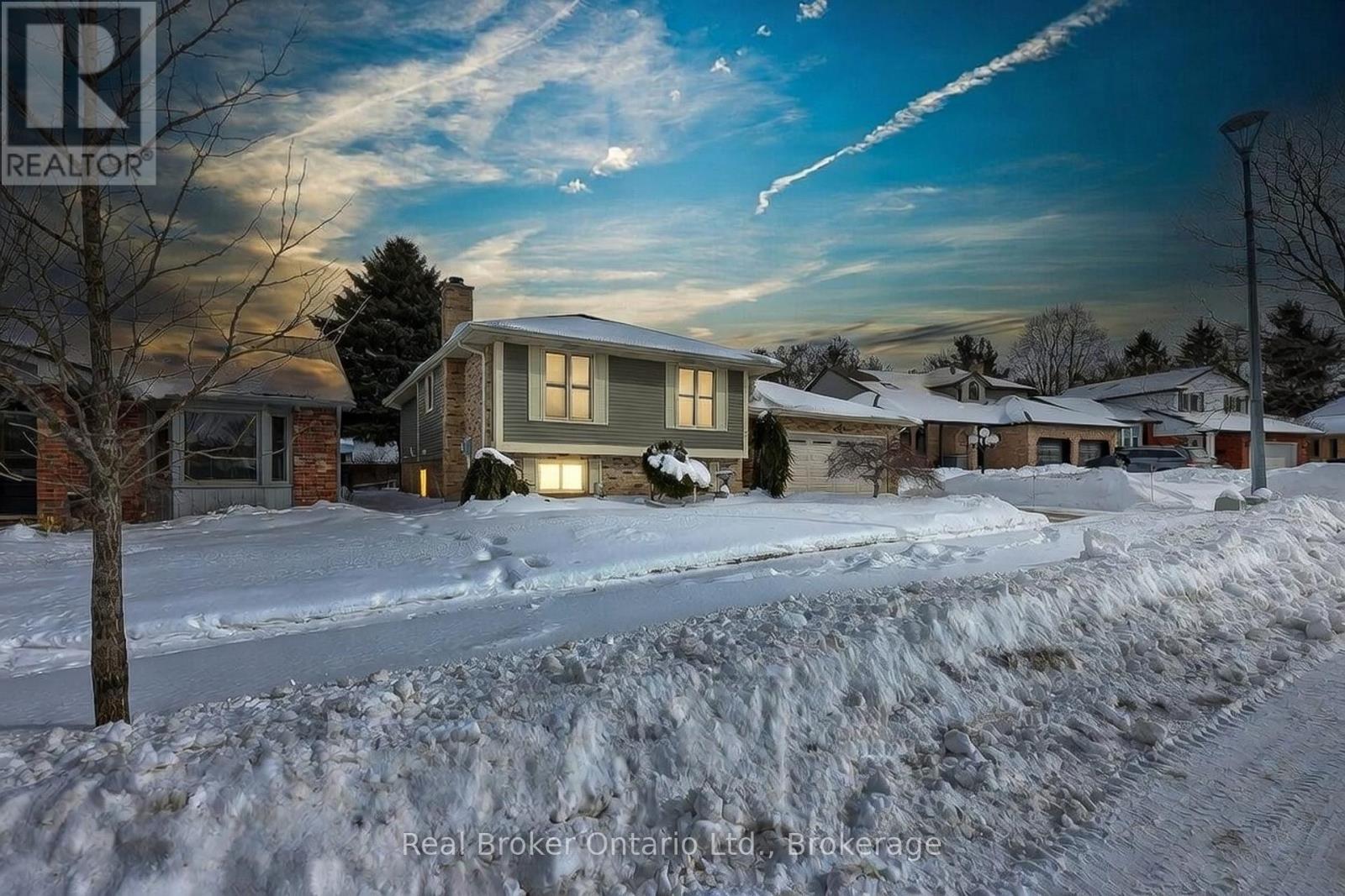 295 ST ANDREWS ROAD, Woodstock (Woodstock - South)