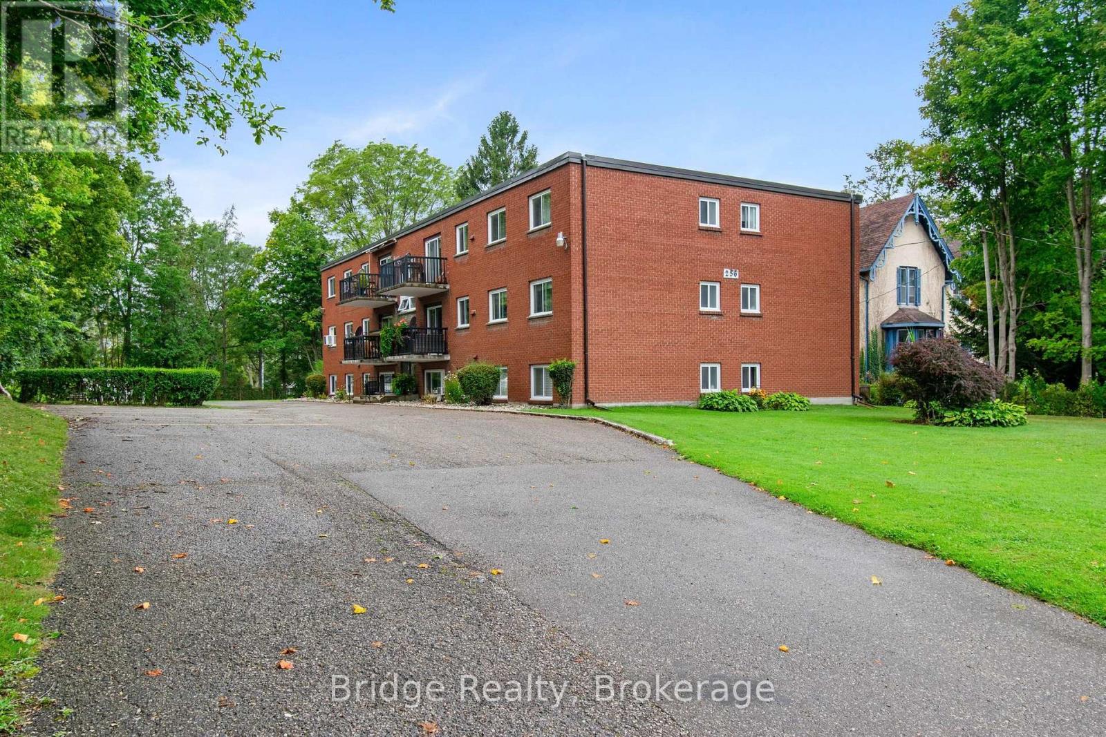 256 OXFORD STREET, Ingersoll (Ingersoll - South)