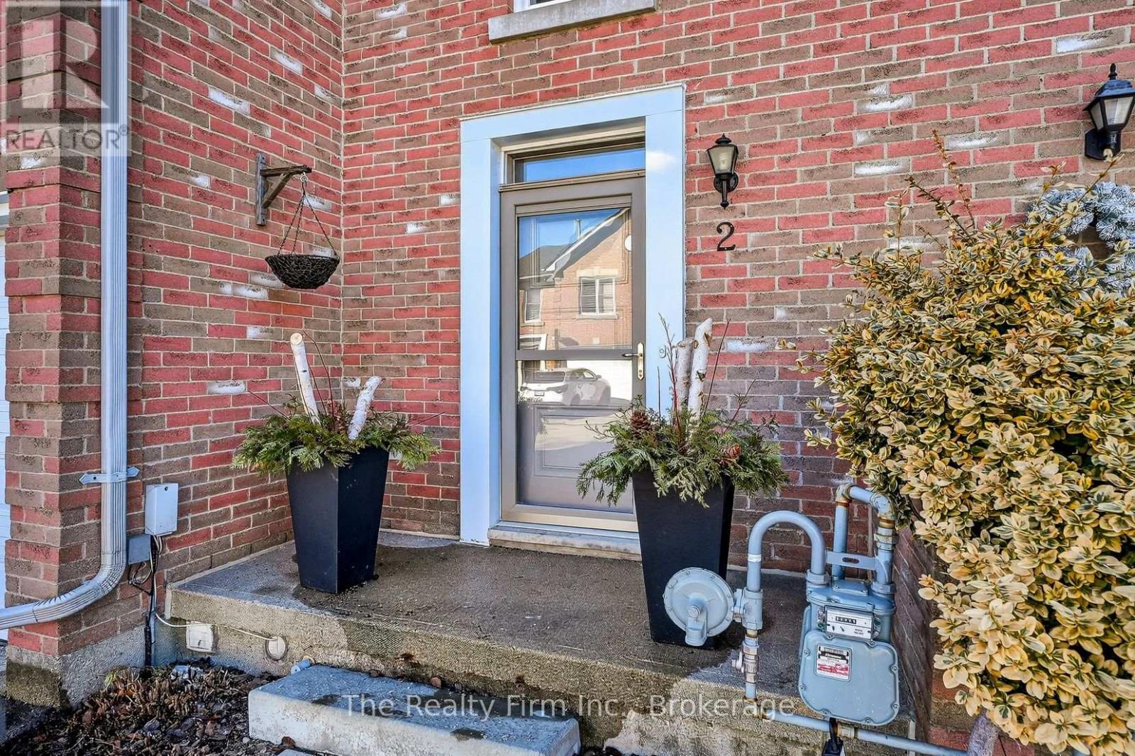 2 - 397 SPRINGBANK AVENUE N, Woodstock (Woodstock - North)