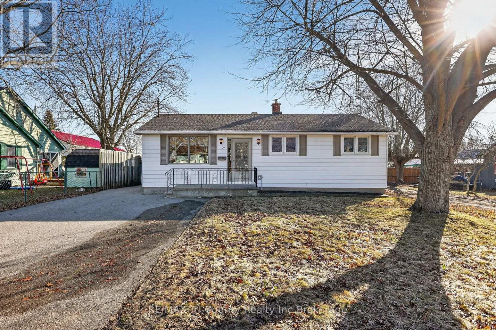 26 ONTARIO STREET, Tillsonburg