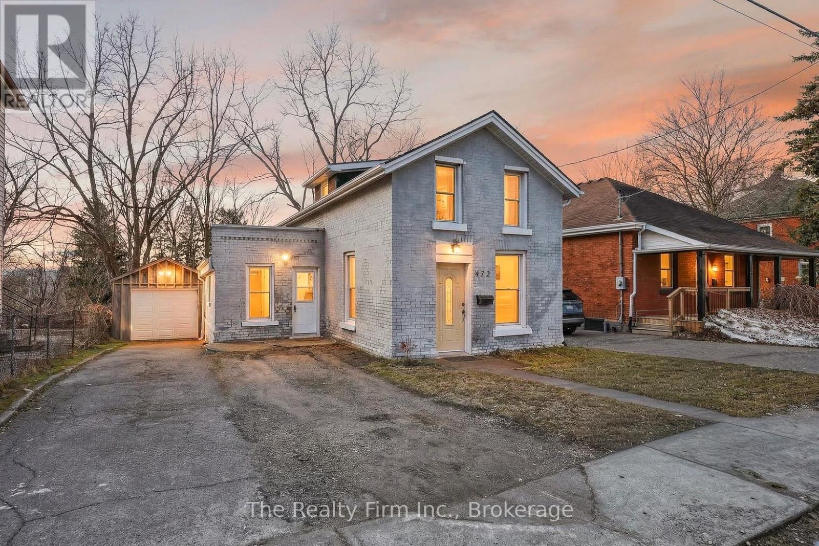 472 MAIN STREET, Woodstock (Woodstock - South)