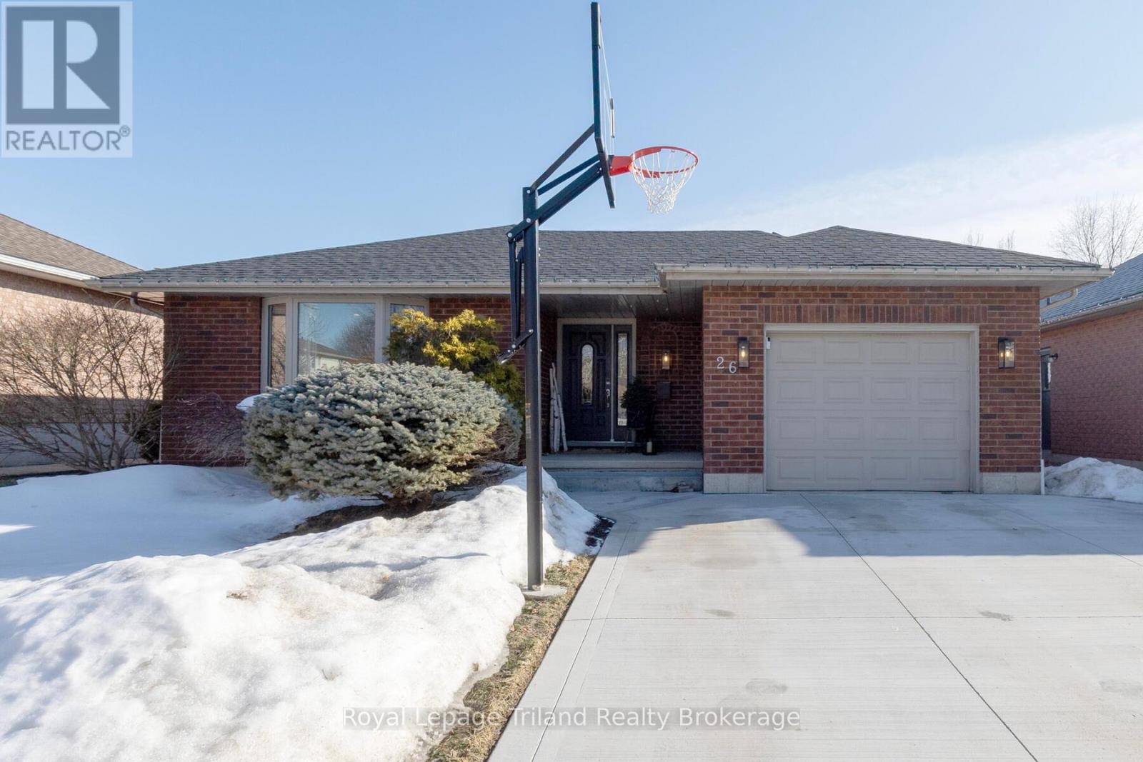 26 KNOWLES DRIVE, Woodstock (Woodstock - North)