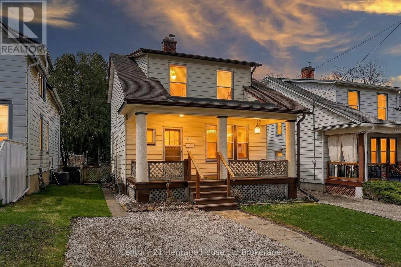 237 DELATRE STREET, Woodstock (Woodstock - North)