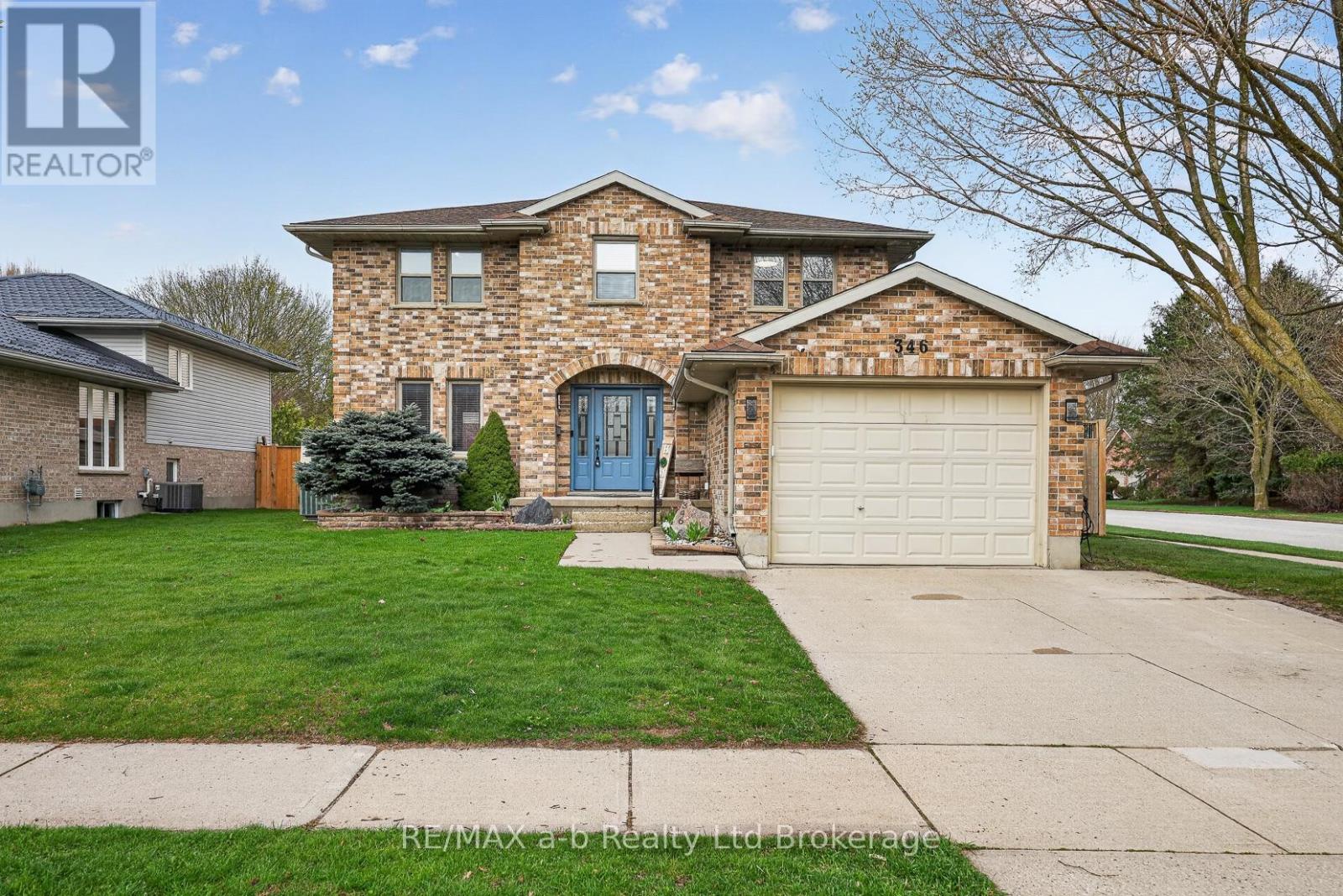 346 RIVERVIEW DRIVE, Strathroy-Caradoc (NE)