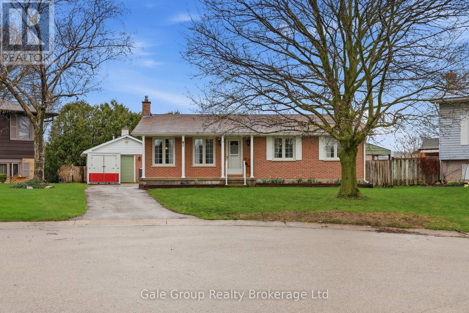 3 LARCH PLACE, Ingersoll (Ingersoll - South)