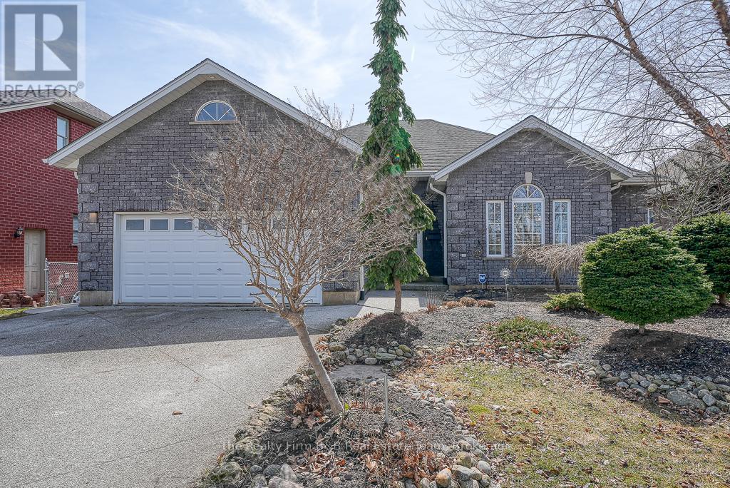 428 LAKEVIEW DRIVE, Woodstock (Woodstock - North)