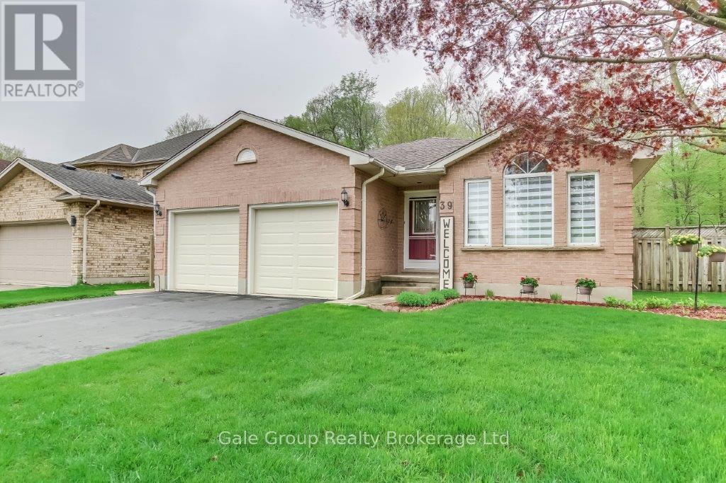 39 YARMOUTH DRIVE, London East (East I)