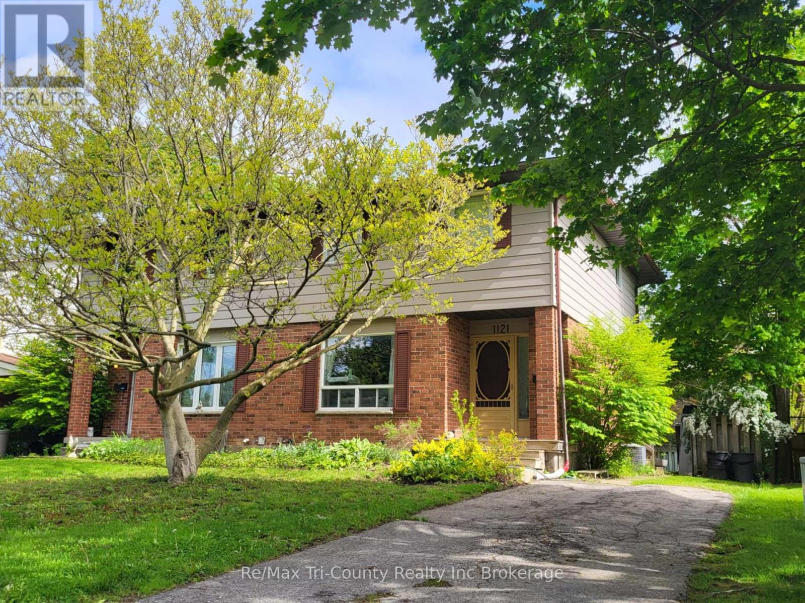 1121 MELSANDRA AVENUE, London East (East A)