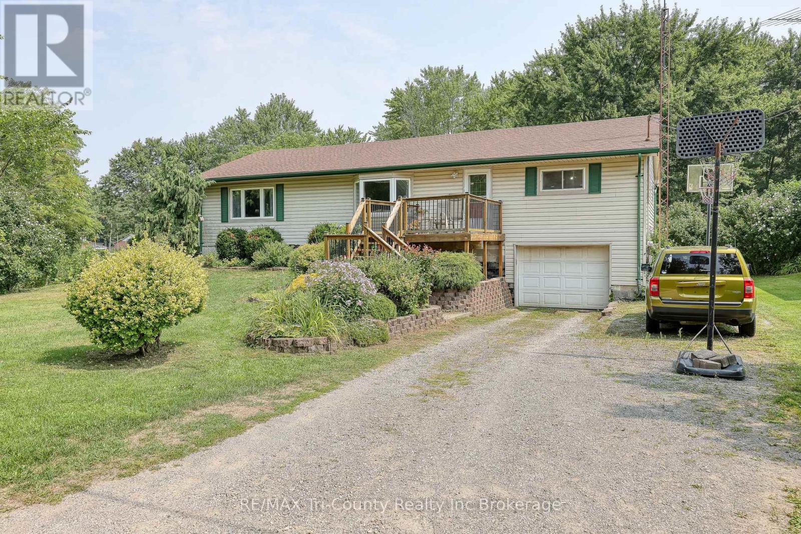 1686 CHARLOTTEVILE EAST QUARTER LINE, Norfolk (Simcoe)