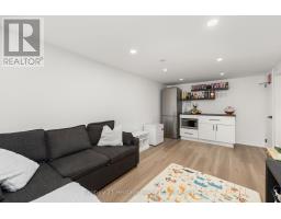 9 SAN VITO WAY - 24