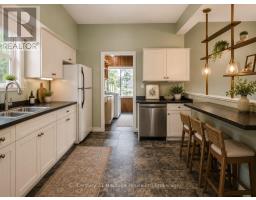 552 HATCH STREET - 12