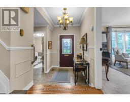 11 THISTLE COURT - 5