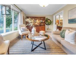 11 THISTLE COURT - 7