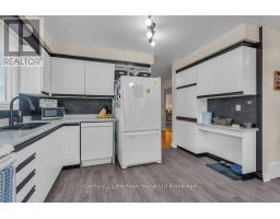 5 DEREHAM DRIVE - 7