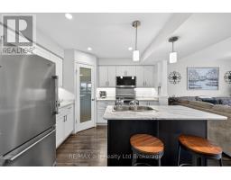 28 - 175 INGERSOLL STREET N - 12