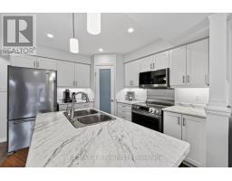 28 - 175 INGERSOLL STREET N - 13