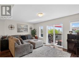 28 - 175 INGERSOLL STREET N - 18