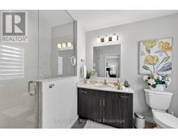 28 - 175 INGERSOLL STREET N - 24