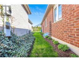 210 BALDWIN STREET - 25