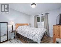 305 ROBINSON STREET - 17