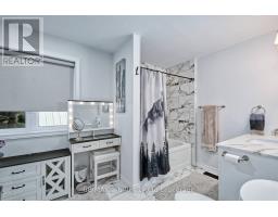 305 ROBINSON STREET - 21