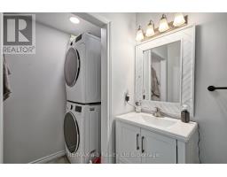 305 ROBINSON STREET - 30