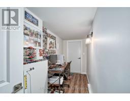 305 ROBINSON STREET - 32
