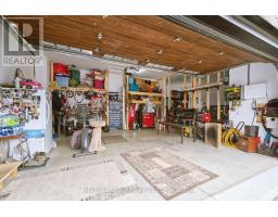 305 ROBINSON STREET - 37