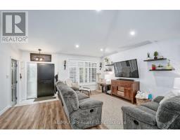 305 ROBINSON STREET - 6