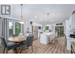 305 ROBINSON STREET - 8