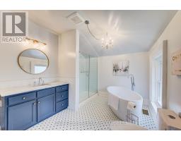 383 INGERSOLL AVENUE - 31