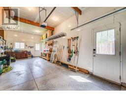 383 INGERSOLL AVENUE - 40