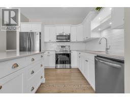 19 LIVINGSTON DRIVE - 8