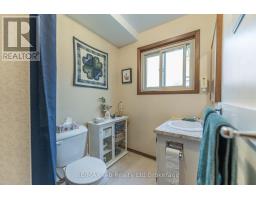 18 DENRICH AVENUE - 31