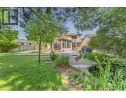 18 DENRICH AVENUE - 33