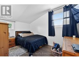 330 QUEEN STREET - 9