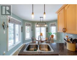 27 WOODSIDE DRIVE - 18
