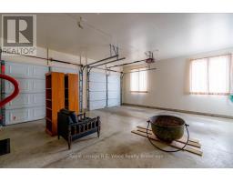 27 WOODSIDE DRIVE - 36
