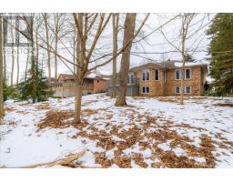 27 WOODSIDE DRIVE - 6